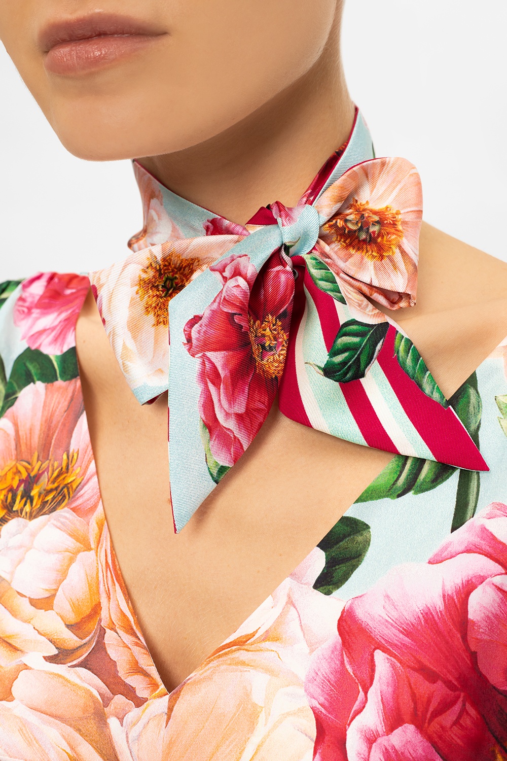 スカーフ Dolce & Gabbana Floral Print Silk Bandeau Dolce & Gabbana Multicolor Floral Printed Silk Bandeau Scarf